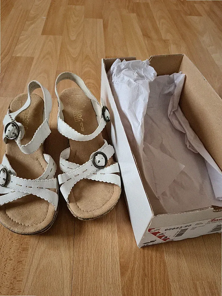 rieker sandalen 39 neu weiss Keilabsatz Form Roberta Neu OVP