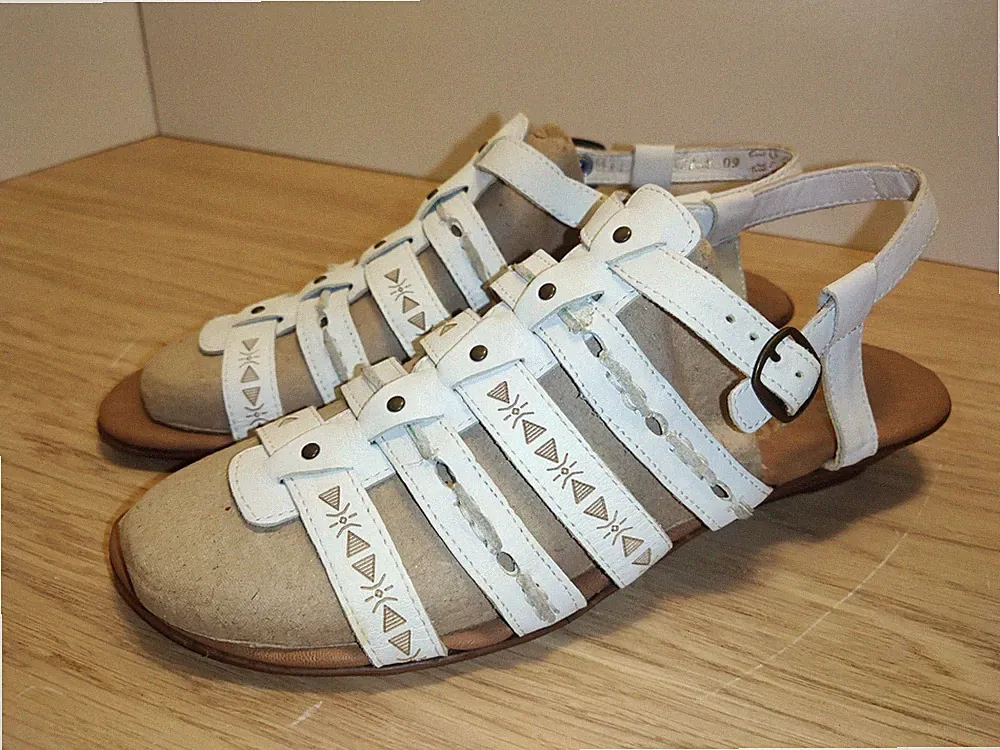 Rieker Schuhe Riemchen-Sandale Gr. 41 Leder Weiß- Zustand hervorragend