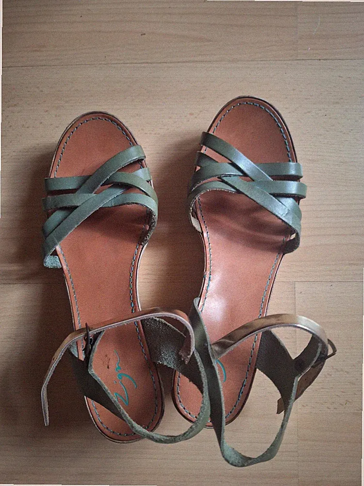 Riemchen-Sandaletten mit Keilabsatz, Größe 39 Grün Khaki Zign