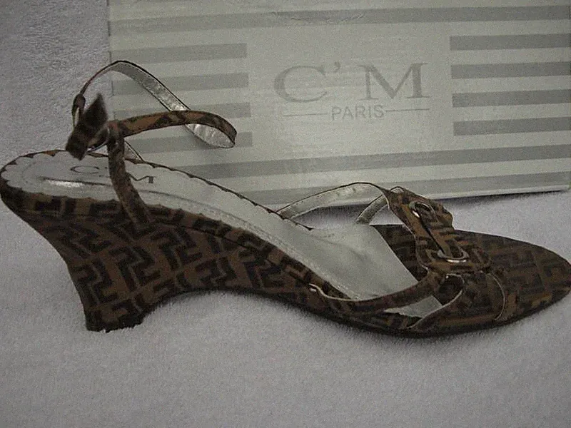 Riemchenschuh Gr. 40 khaki bronce NagelneuCM Paris herrliches Designermodell