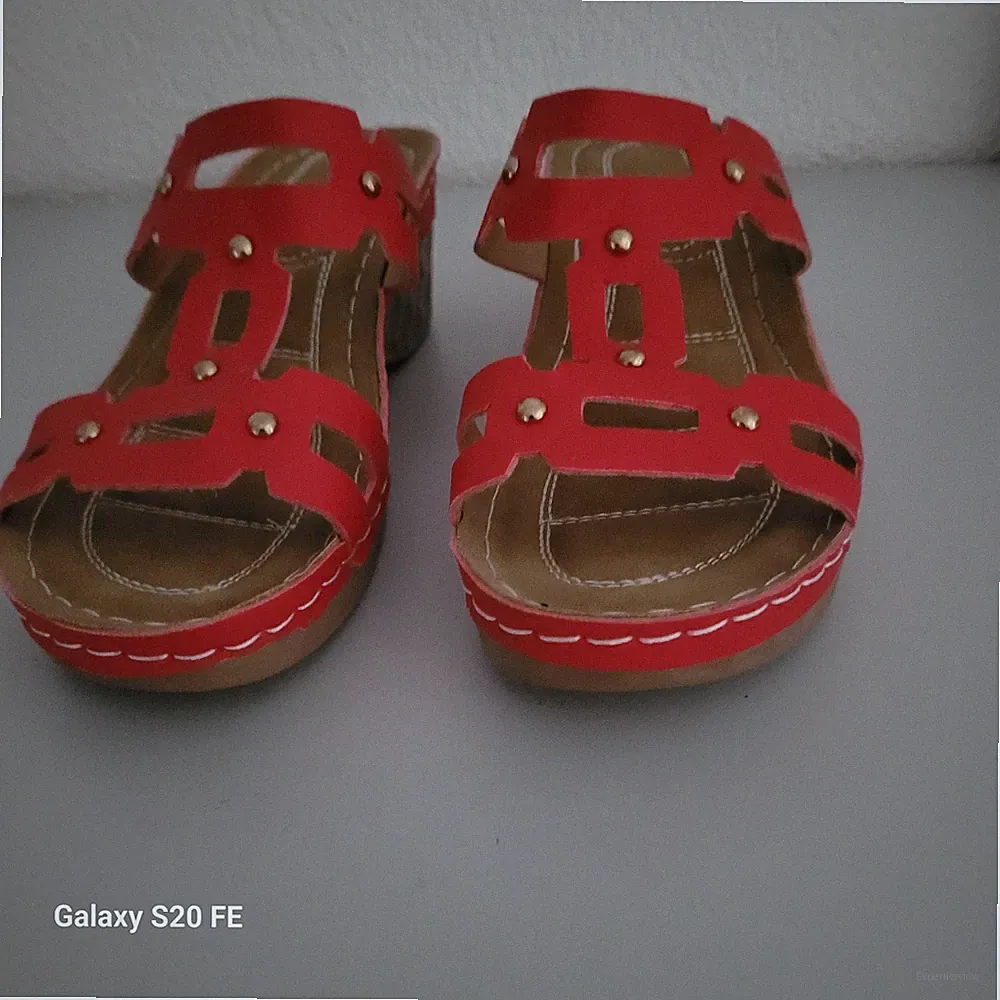 Rote ganz leichte Schlupf Clogs Gr 38