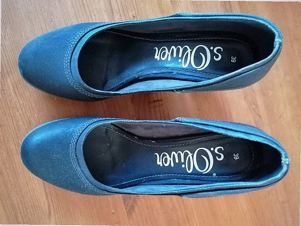 S. Oliver Schuhe schwarz mit 6 cm Keilabsatz