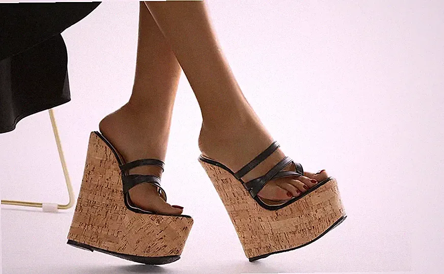 Sabot Sandalen Pantoletten Keilabsatz Kork 17 cm beige schwarz Sommer leicht CZ162