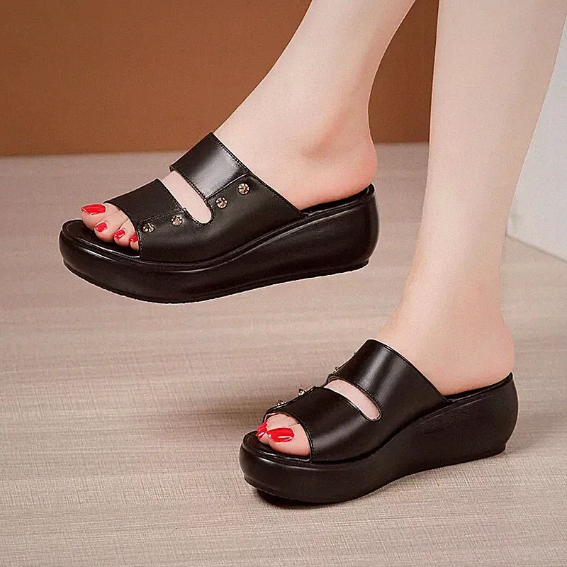 Sabot Sandalen Pantoletten Keilabsatz Plateau 6 cm schwarz leicht Kunstleder 2797