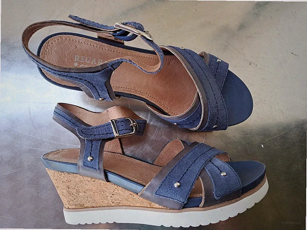 Sandala mit Kork Keilabsatz Leder Gr.36 Neuwertig