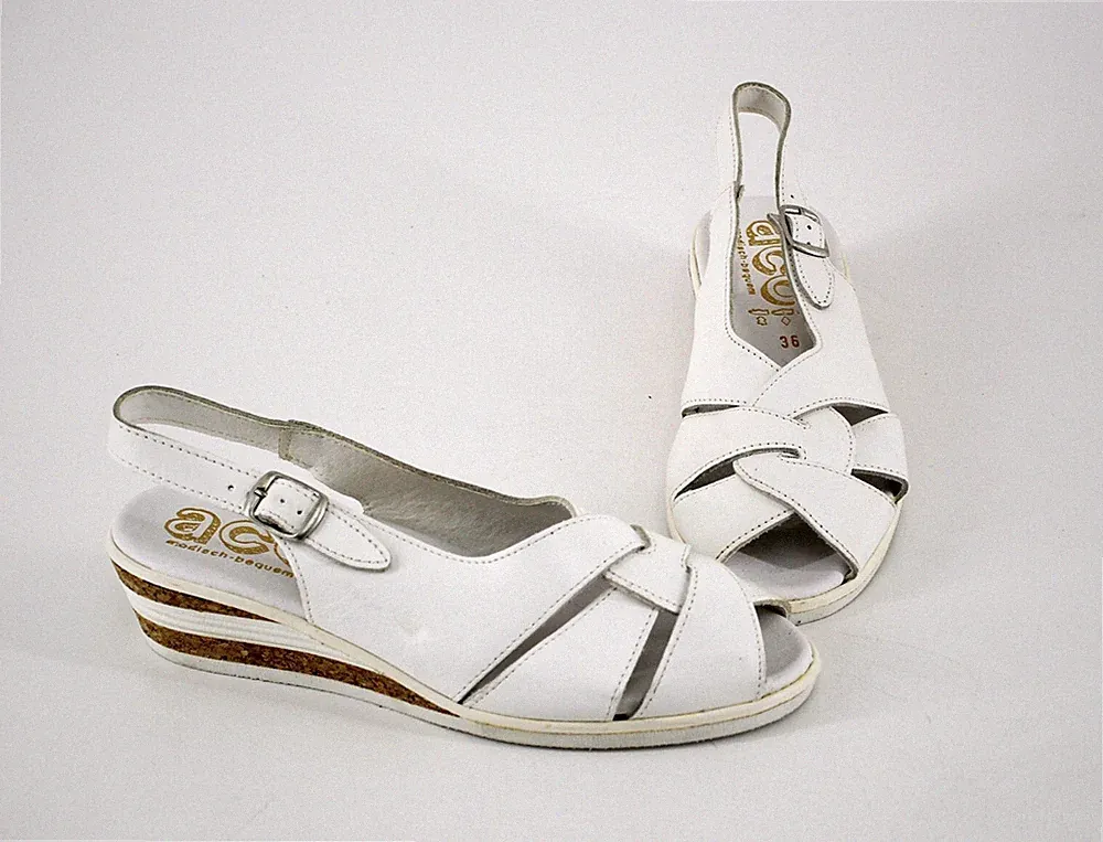 Sandalen ACO Keilabsatz Schnalle Leder weiß Gr. 36