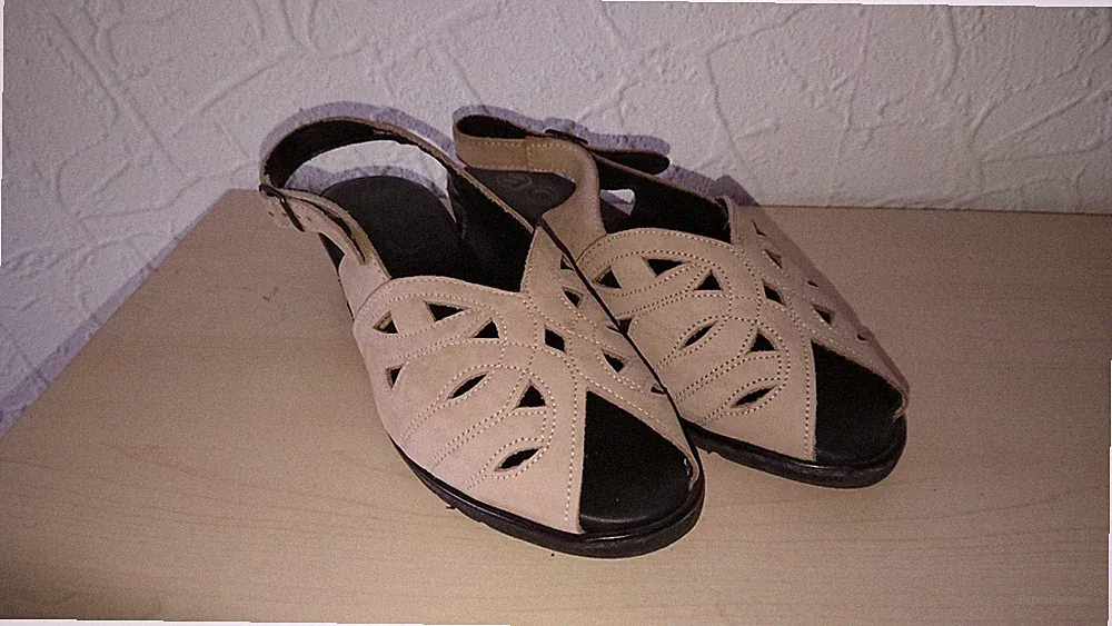 Sandalen beige-braun "aco" Gr. 38 leicht Korkabsatz 3,5 cm