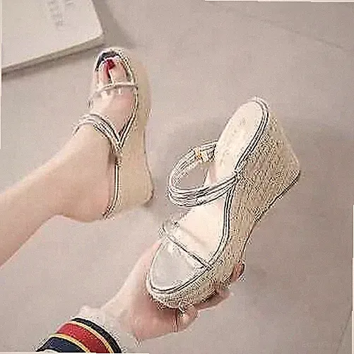Sandalen Clogs Aus Synthetischem Leder Mit Keilabsatz 12 CM Silber Bequem 8035