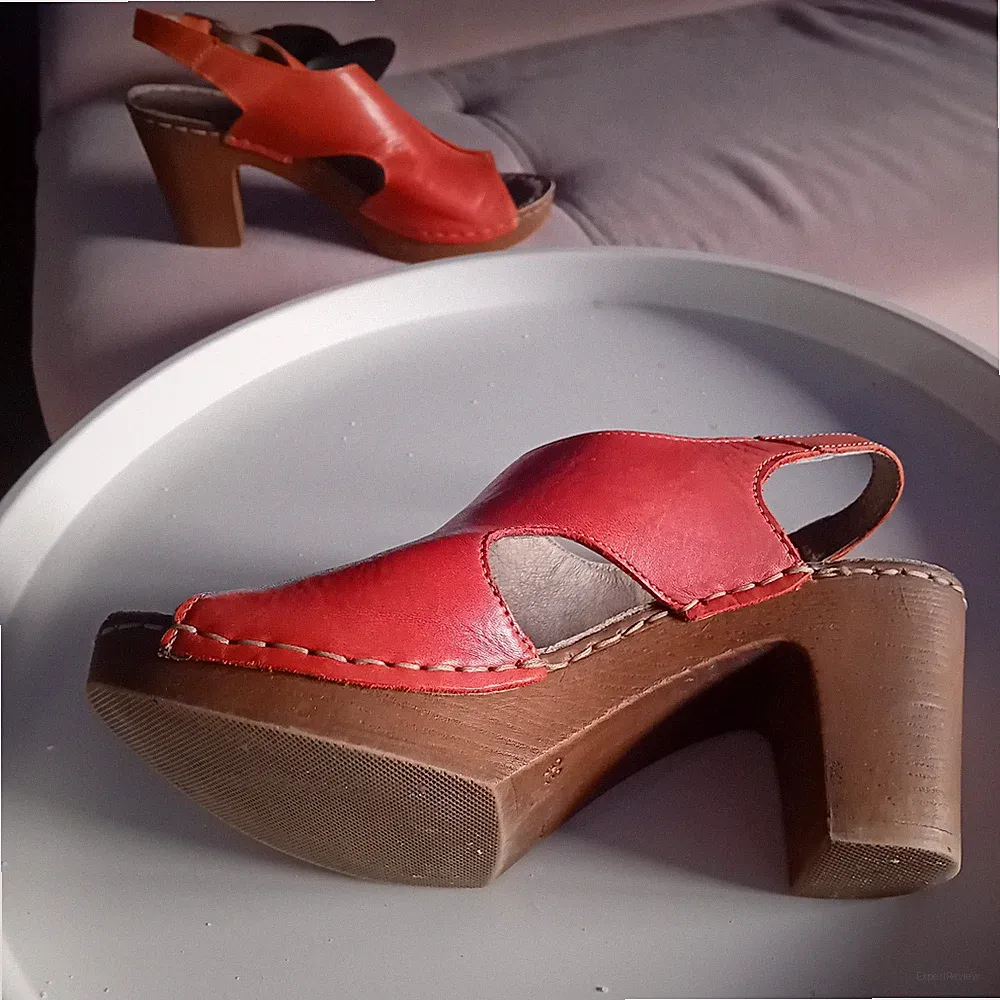 Sandalen Damen Rot GR.38 Leder Größe.38 Guter Zustand