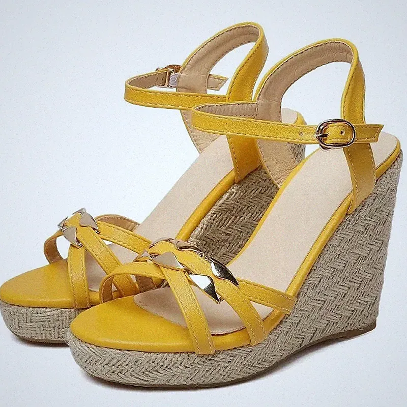 Sandalen Frau Keilabsätze Seil Gelb Kette Gold Elegant Absatz 11,5 CM CF12X7A