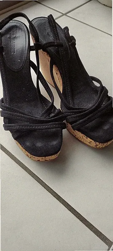 Sandalen Jil Sander Gr. 38,5 , schwarz Wildleder-Riemchen, Keilabsatz Kork