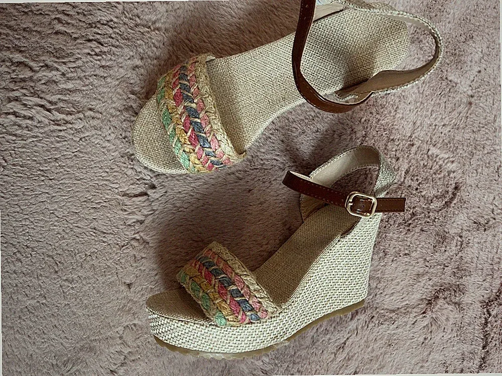 Sandalen Keilabsatz 10 cm Absatz Schuhe Jutte Beige Gr 39 NEU