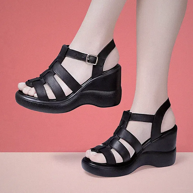 Sandalen Keilabsatz 10 cm Plateau 56643 Schwarz Kunstleder Absatz Elegant