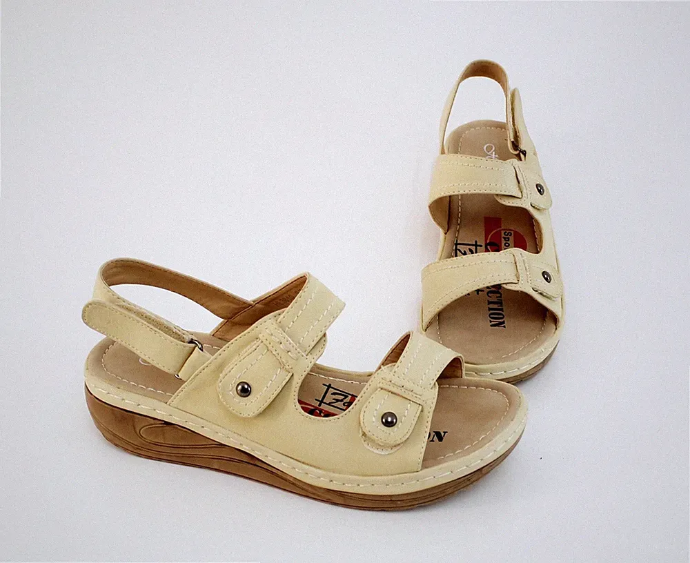 Sandalen Klettverschluss Kunstleder beige Gr. 37