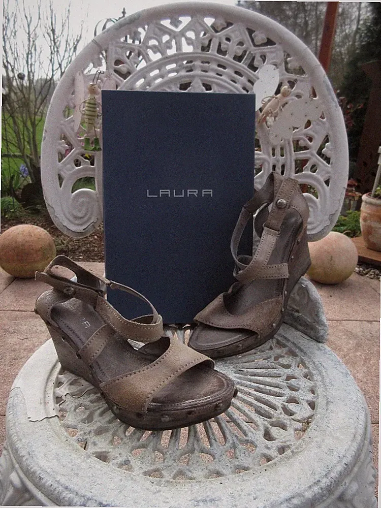 Sandalen Laura Leder Clogs taupe Wedges Keilabsatz Sandalette Pumps Nieten