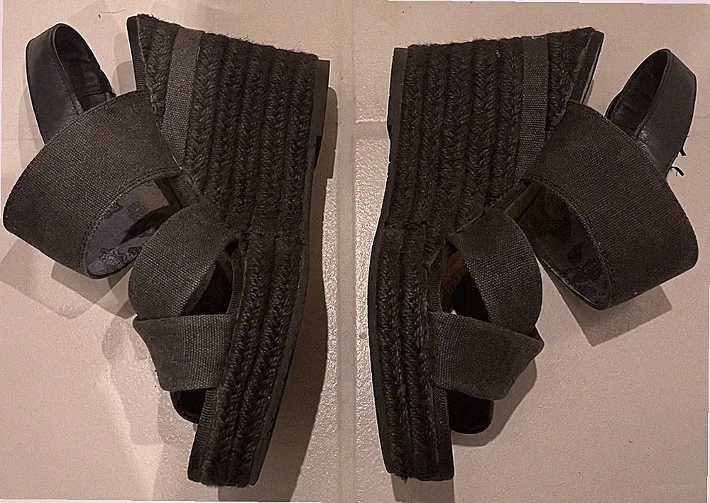 Sandalen mit Keilabsatz Schwarz/Anthrazit Gr.38 von Napapijri