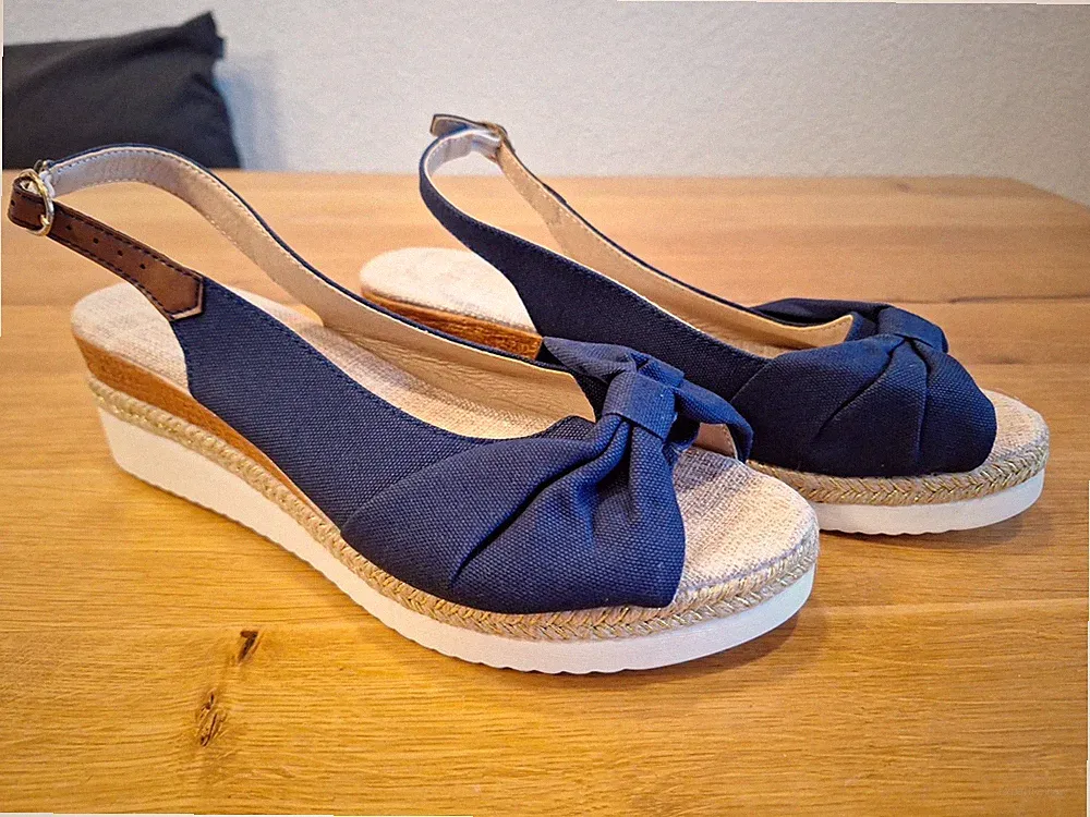 Sandalen mit Keilabsatz und Knöchelriemchen, Blau, Größe 40, **NEU**