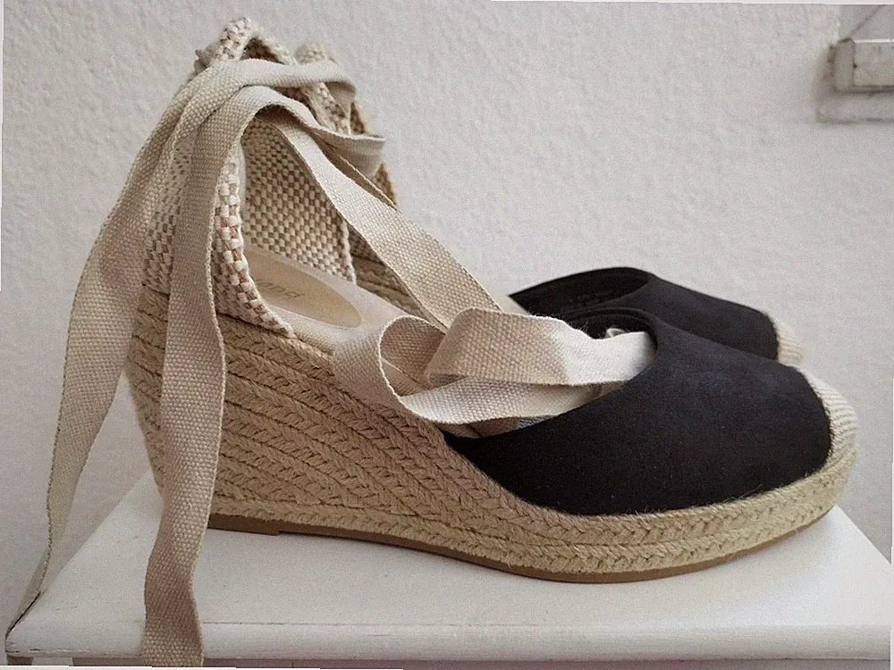 Sandalen mit Keilabsatz Zum Schnüren Grösse 38 Schwarz neu von Deichmann