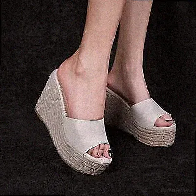 Sandalen Pantoletten Kunstleder Sabot Kordel Keilabsatz 12 cm weiß bequem 8028