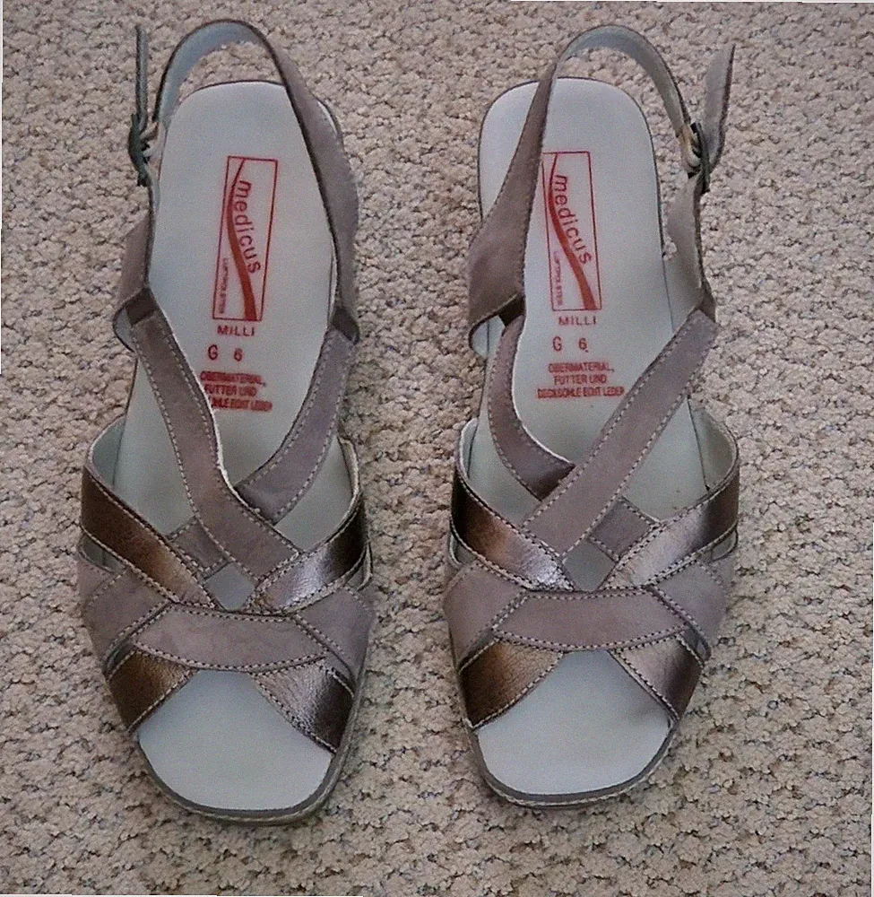 Sandalen Sandaletten Damen Mädchen UK G 6 Eu 39 Keilabsatz ca,: 4 cm Weite G