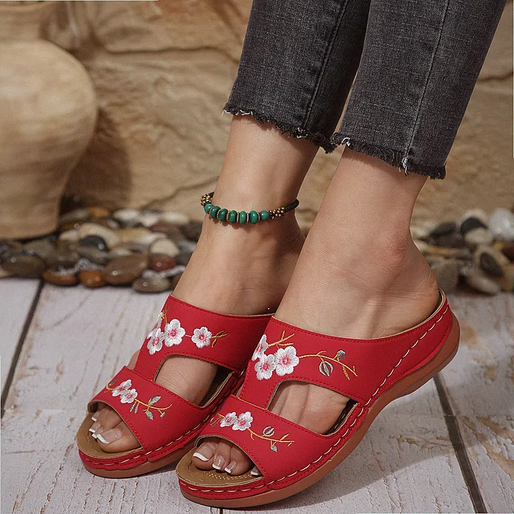 Sandalen Schuhe Sommer Damen EU Gr. 36 rot Stickerei Blumen bestickt