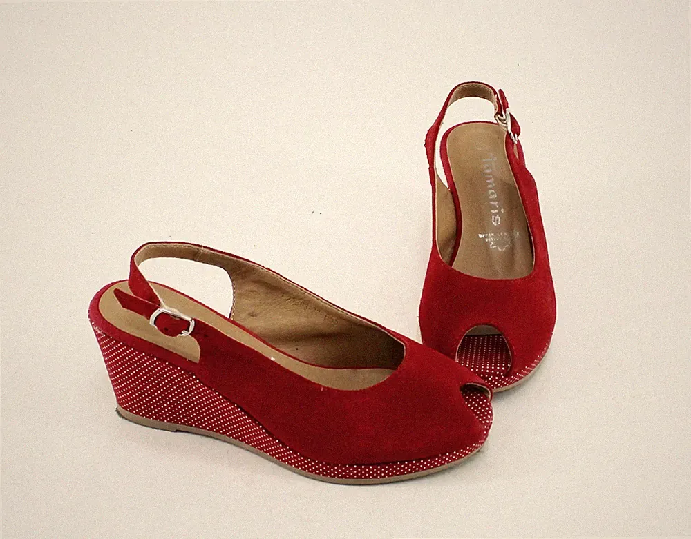 Sandalen Tamaris Keilabsatz Schnalle Leder rot Gr. 36