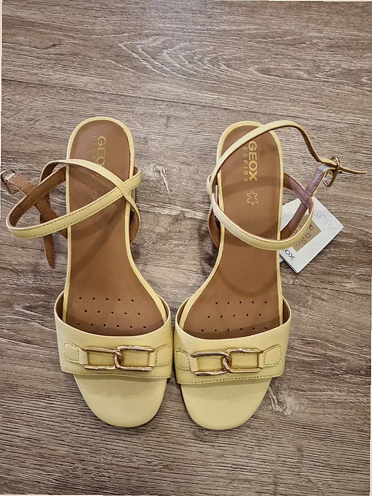 Gelbe Geox Keilabsatz Sandalen