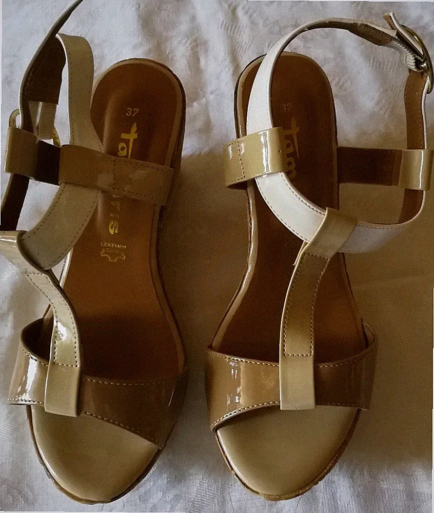 Sandalette mit Keilabsatz in Korkoptik von Tamaris in Gr. 37