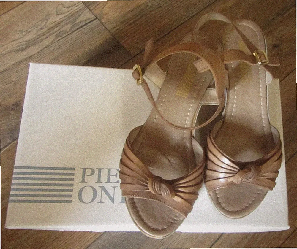 Sandaletten 36 - PIER ONE - Keilabsatz ca. 6 cm - Taupe/Hellbraun
