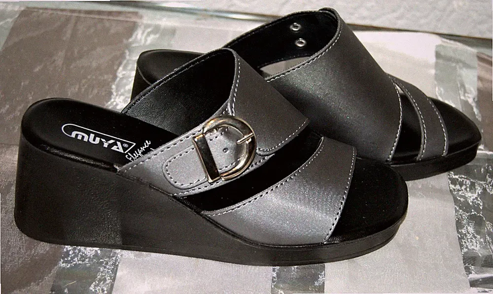 Sandaletten * Pantoletten * Schuhe * Sandalen Keilabsatz silber 37-41