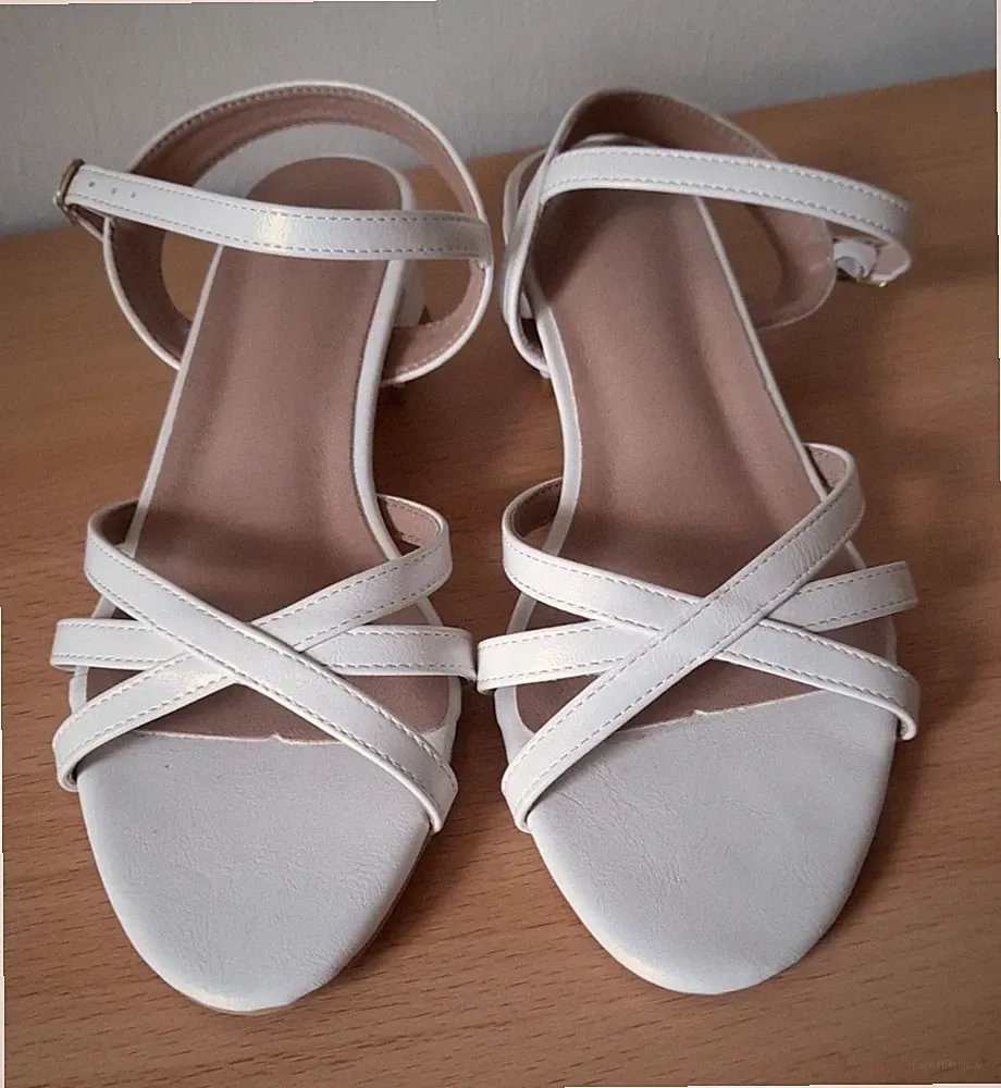 Sandaletten Sommerschuhe Damen Riemchen Gr.36 Weiß