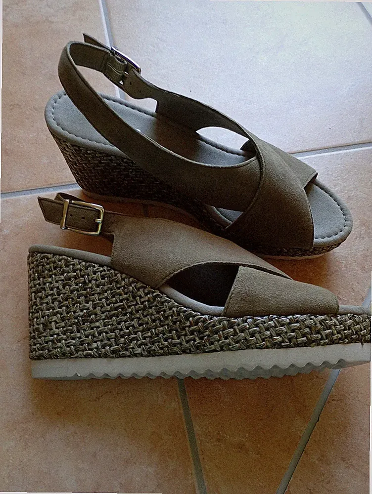 SCHICKE Gabor Keilsandalen olivfarben Gr. 40