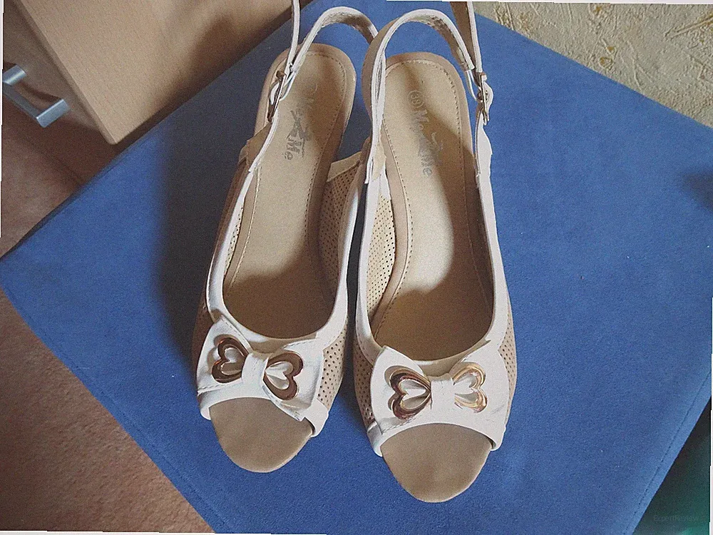 schicke, italienische Damensandalen Gr. 38, Keilabsatz, fast neu
