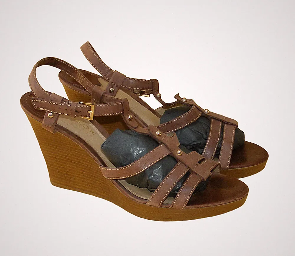 schöne Geox Sandalen bzw. Sandaletten mit Keilabsatz Gr. 41 Wegdes