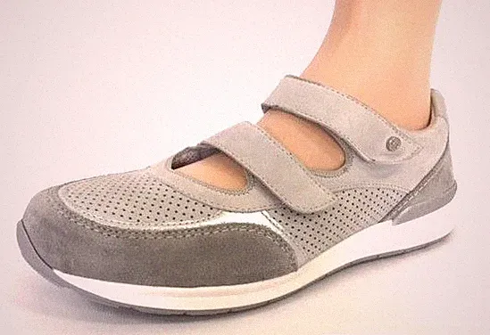 Weite Keilabsatz Sandalen