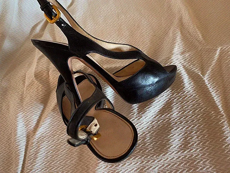 Schuhe Prada Sandalen Pumps schwarz EU 39 Leder shoes black leather US 9 Plateau