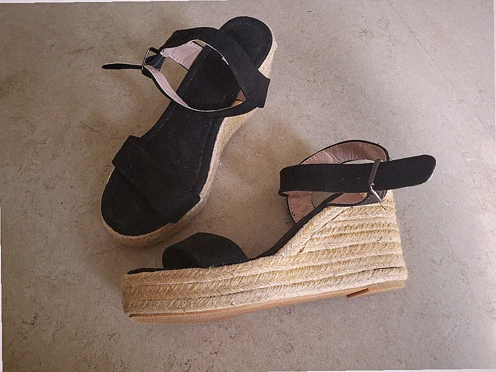keilabsatz sandalen damen beige