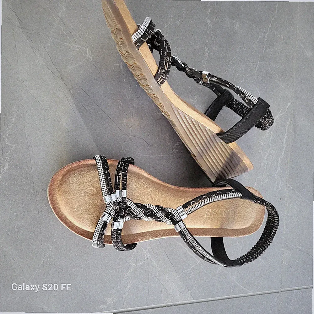 Schwarze Sandalen mit Silber Gr 38