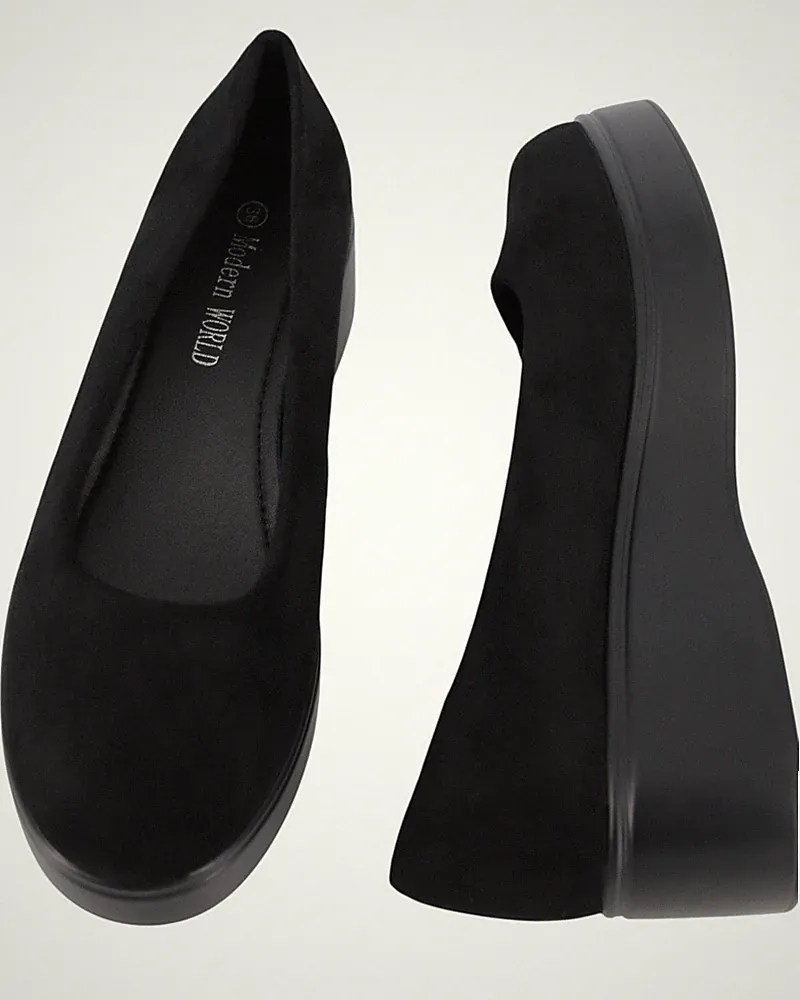 SCHWARZE WILDLEDER-KEILSCHUHE MIT 5,5 CM PLATEAU PUMPS HALBSCHUHE