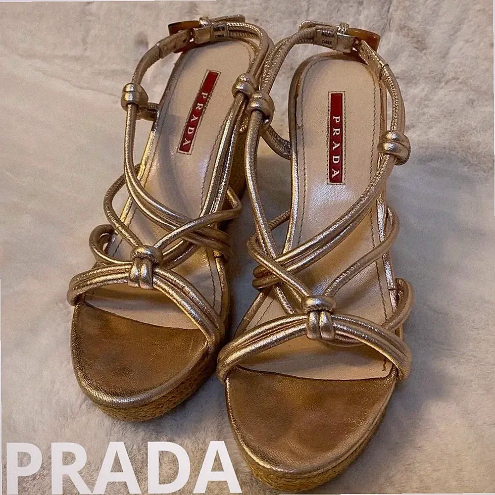 Seltene PRADA Keilsandaletten rosa gold Leder Größe 35,5 10 cm Absatz