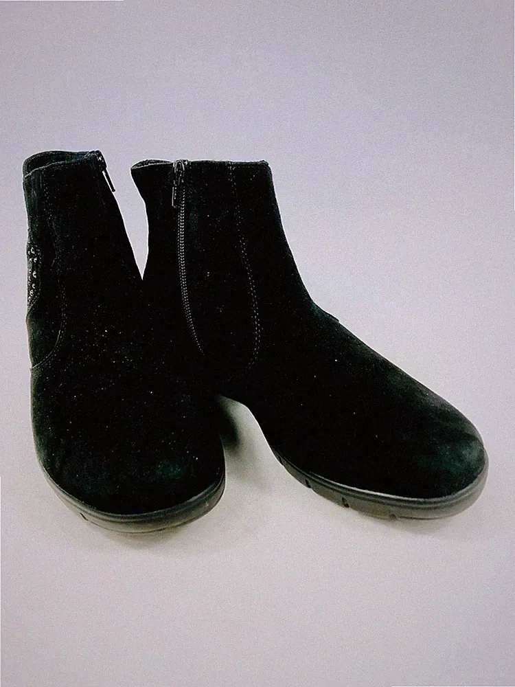 Semler Luftpolster Stiefeletten schwarz mit kleine schwarze Strassst. Gr. 41,5