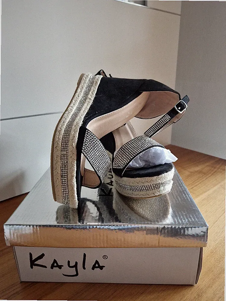 Sexy Edle Damen Sandalen Keilabsatz Plateau Gr.38 Schwarz Strass Modern Neu OVP