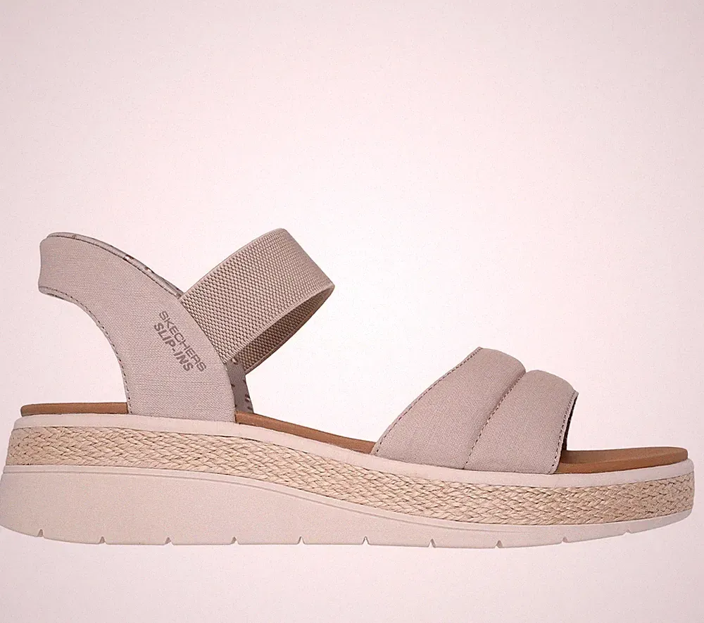 Skechers Bobs Sun Day Damen Sandaletten mit Keilabsatz und Elastik Taupe 4,5 cm