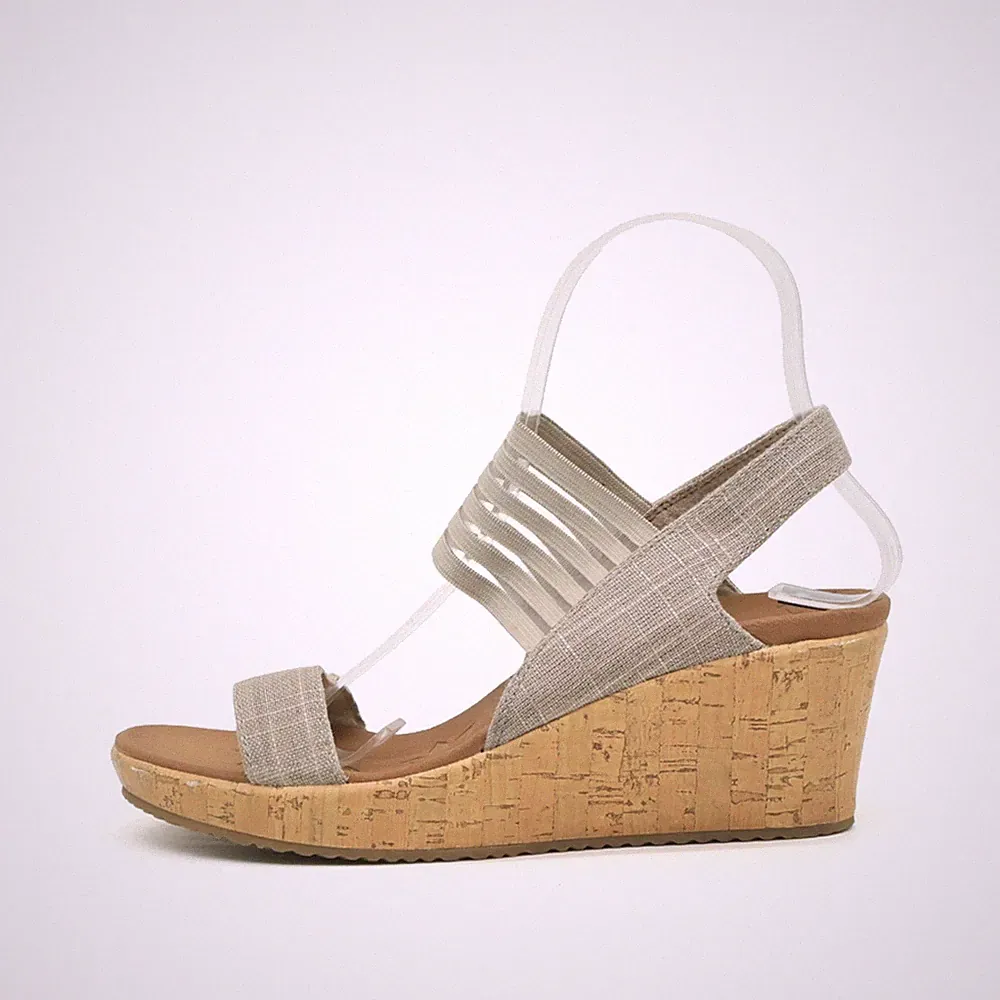 Skechers Damen Sandale EU 37 38527 TPE Beige Komfort Fußbett Sandalen