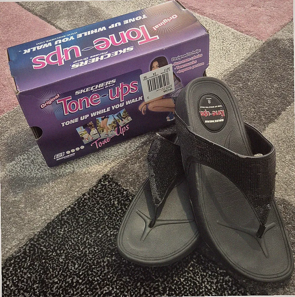 Skechers Tone-Ups Candy Bar Damen-Sliders schwarz UK 5
