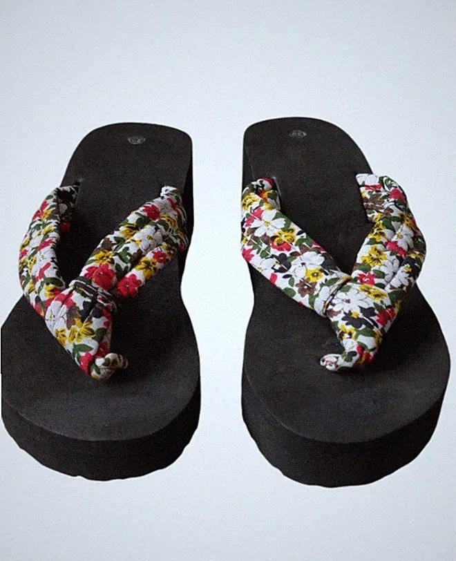 Sommer Damen KeilabsatzSandalen Plateau StrandZehentrenner Flip Flops 39 Schwarz