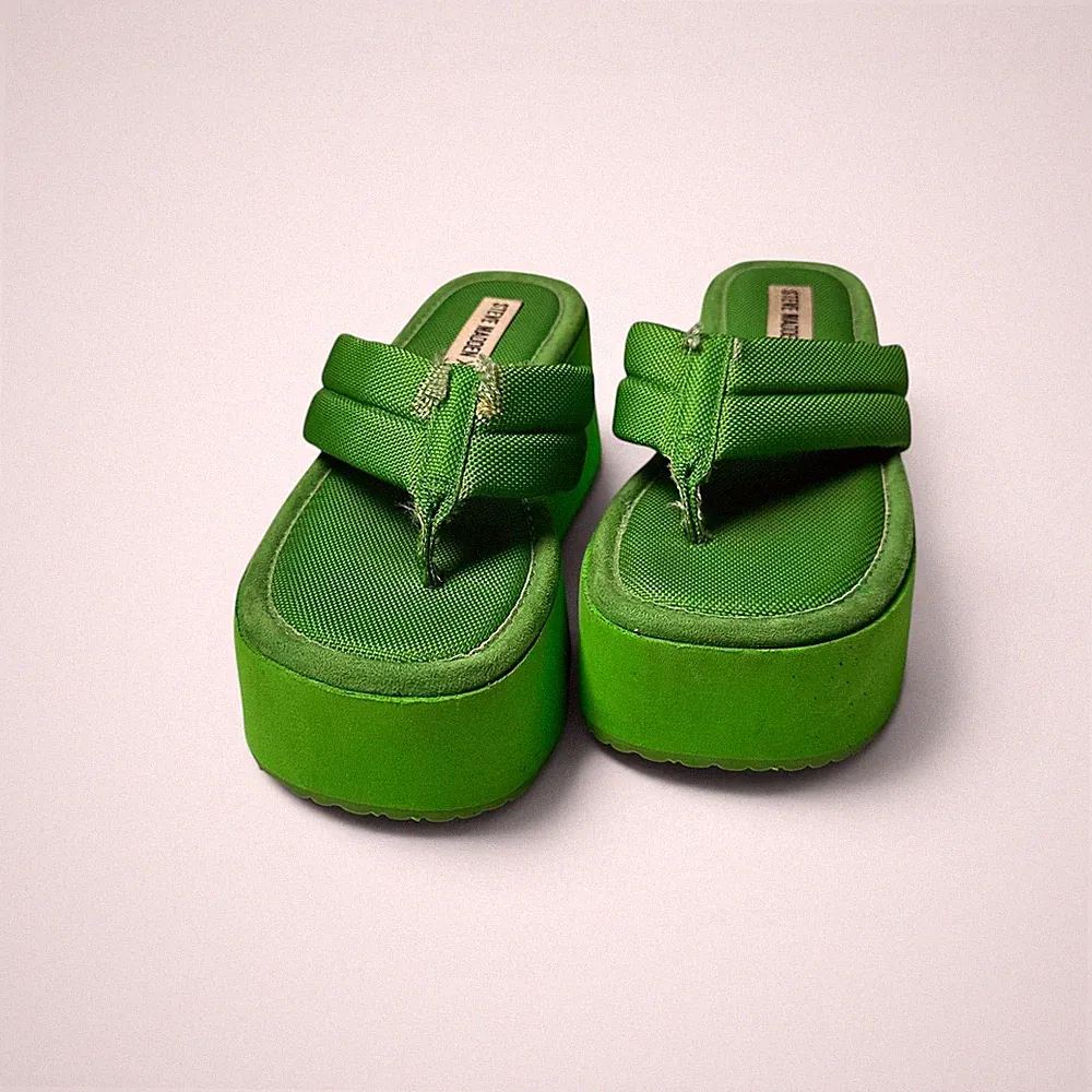 Steve Madden x OU Sandalen Damen UK 3,5 grün Plateau Flip Flops Sommer Freizeit