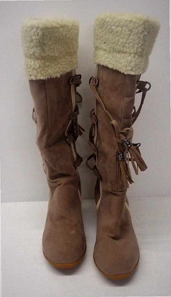 Stiefel, Wildlederimitat, Gr. 39, beige, gefüttert