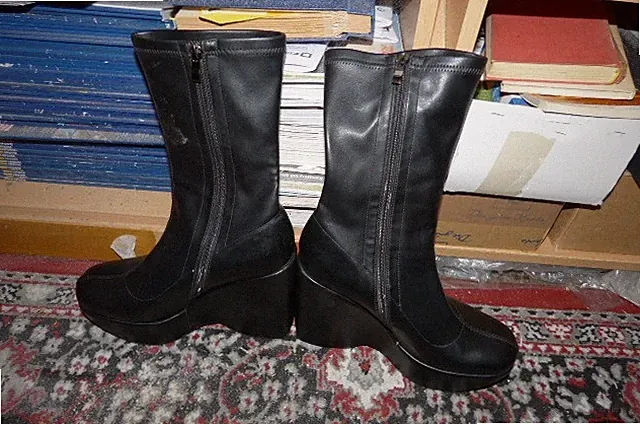 Stiefeletten, einige Male getragen, EU 43 sw, Keilabsatz, sehr bequem
