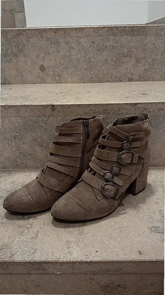 Tamaris Damen Ankle Boots Stiefelette Absatzschuh grau Gr 39 EU